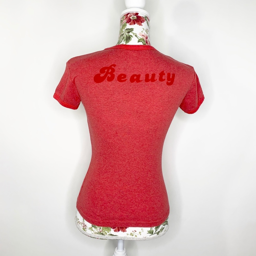 Betty Boop Beauty Shirt Red sz Small Women’s - Picture 4 of 8